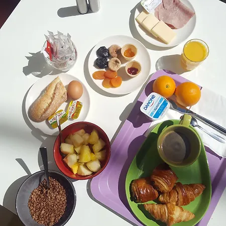 Ibis Styles Bordeaux Aeroport 호텔