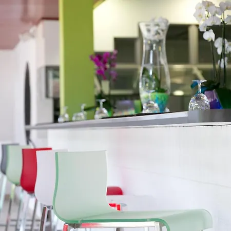 Ibis Styles Bordeaux Aeroport Hotel 3*