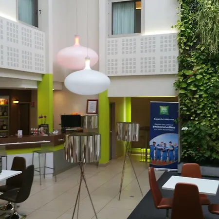 Ibis Styles Bordeaux Aeroport Hotel 3*