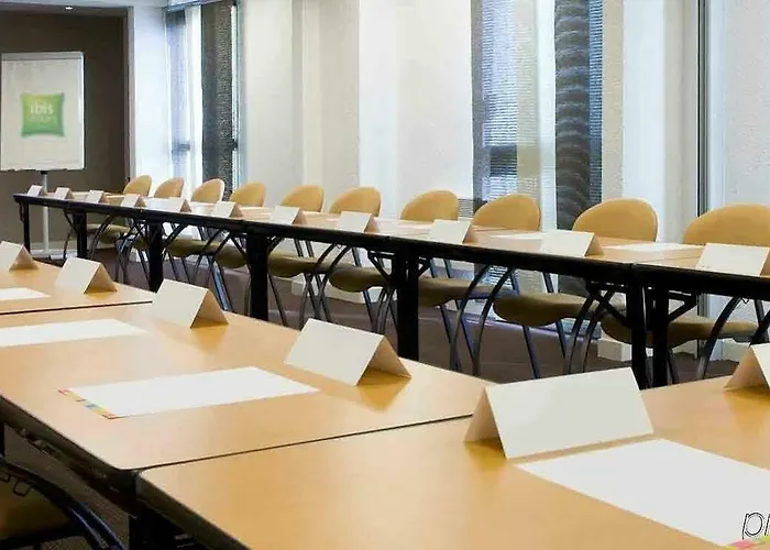 Hotel Ibis Styles Bordeaux Aéroport 3*